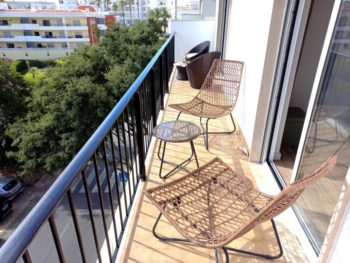 White Pearl Confy Spacious